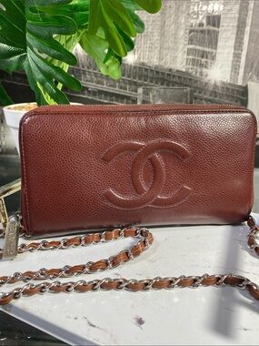 Authentic CHANEL Caviar Timeless CC Zippy Clutch Wallet